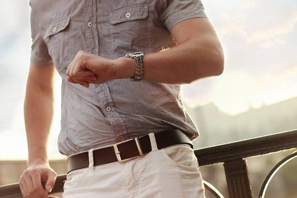Quels sont les styles et les pièces incontournables de la mode masculine ?